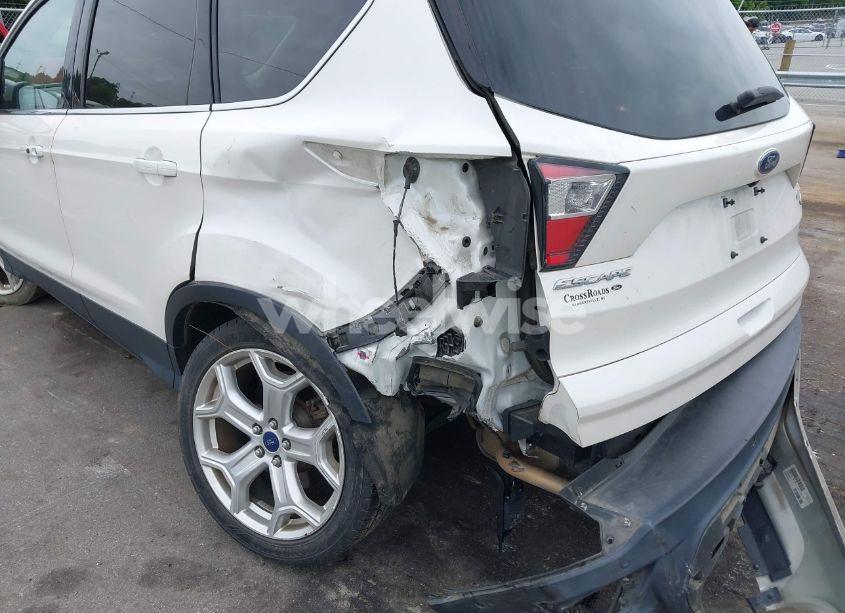 Photo 6 of 2018 Ford Escape TITANIUM (VIN 1FMCU9J99JUB50522)