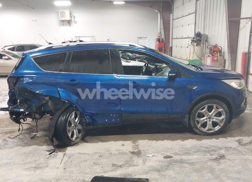 Photo 14 of 2018 Ford Escape TITANIUM (VIN 1FMCU9J99JUB94925)