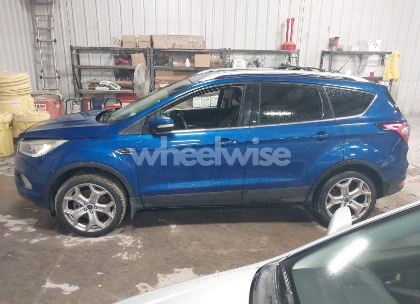 Photo 15 of 2018 Ford Escape TITANIUM (VIN 1FMCU9J99JUB94925)
