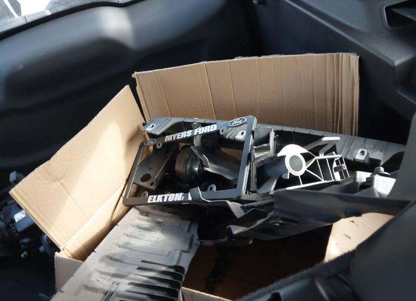 Photo 12 of 2018 Ford Escape TITANIUM (VIN 1FMCU9J99JUC55609)