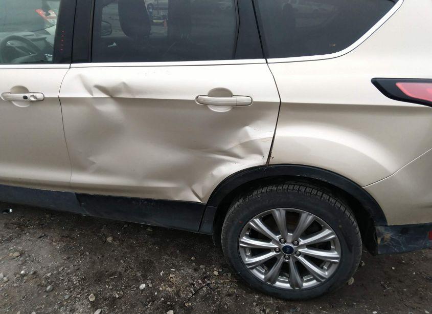 Photo 18 of 2018 Ford Escape TITANIUM (VIN 1FMCU9J99JUD51093)