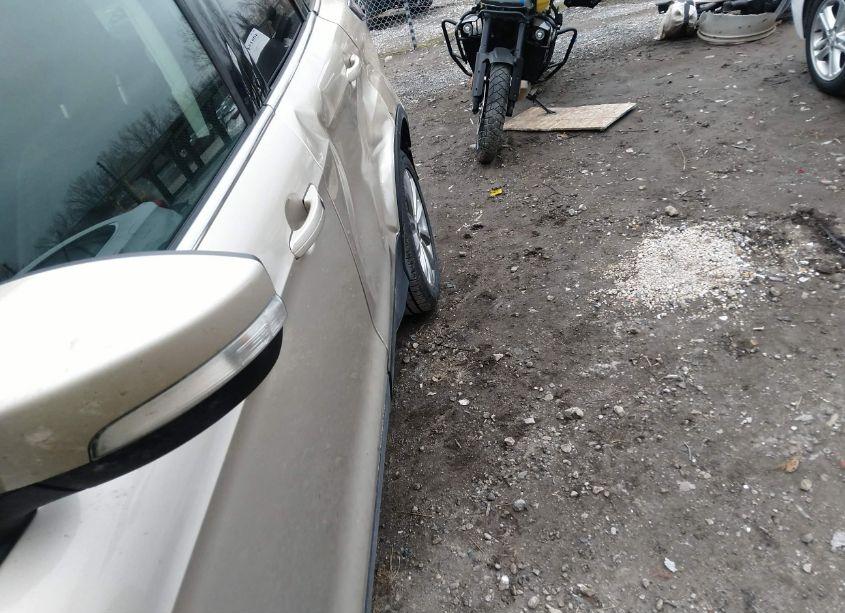 Photo 22 of 2018 Ford Escape TITANIUM (VIN 1FMCU9J99JUD51093)