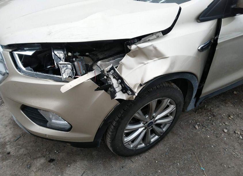 Photo 6 of 2018 Ford Escape TITANIUM (VIN 1FMCU9J99JUD51093)