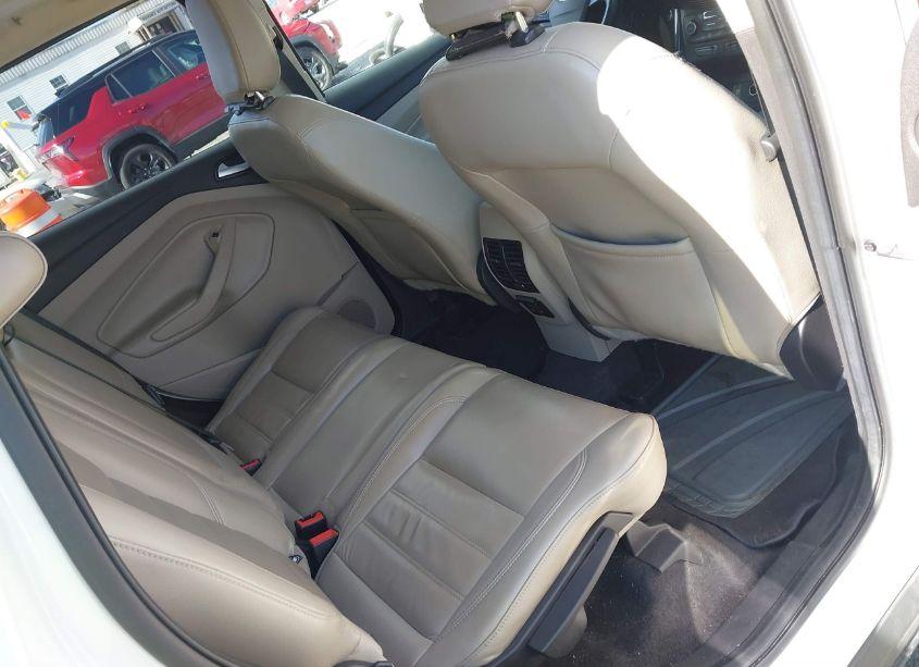 Photo 8 of 2019 Ford Escape TITANIUM (VIN 1FMCU9J99KUA30737)