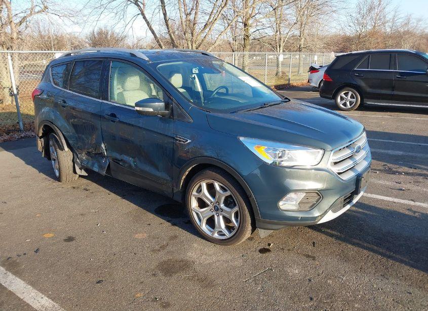2019 Ford Escape TITANIUM (VIN 1FMCU9J99KUA66945) main photo