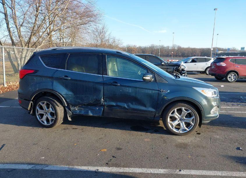 Photo 13 of 2019 Ford Escape TITANIUM (VIN 1FMCU9J99KUA66945)