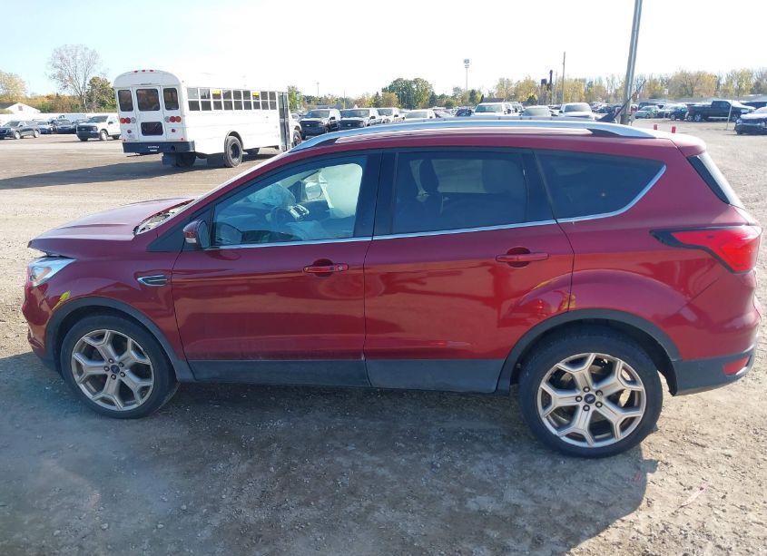 Photo 14 of 2019 Ford Escape TITANIUM (VIN 1FMCU9J99KUA69859)