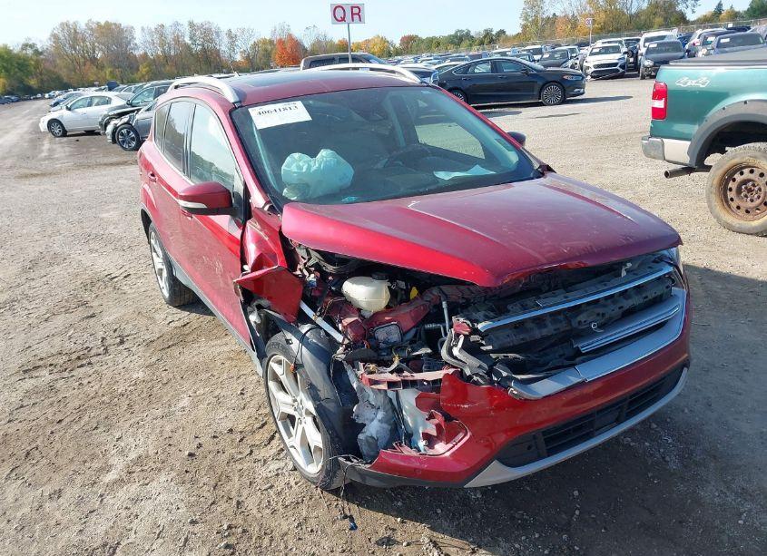 Photo 6 of 2019 Ford Escape TITANIUM (VIN 1FMCU9J99KUA69859)