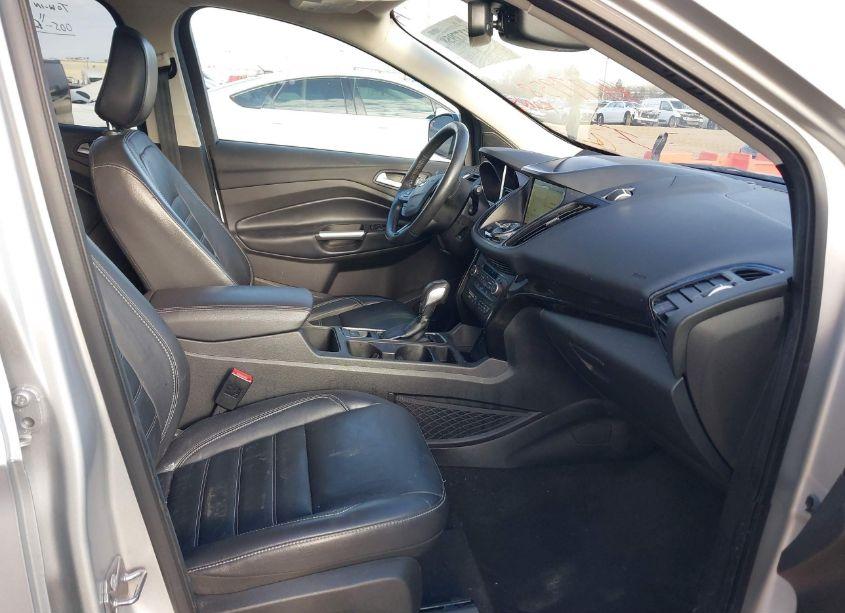 Photo 5 of 2019 Ford Escape TITANIUM (VIN 1FMCU9J99KUB42213)