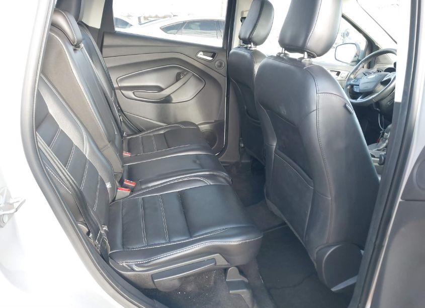 Photo 8 of 2019 Ford Escape TITANIUM (VIN 1FMCU9J99KUB42213)