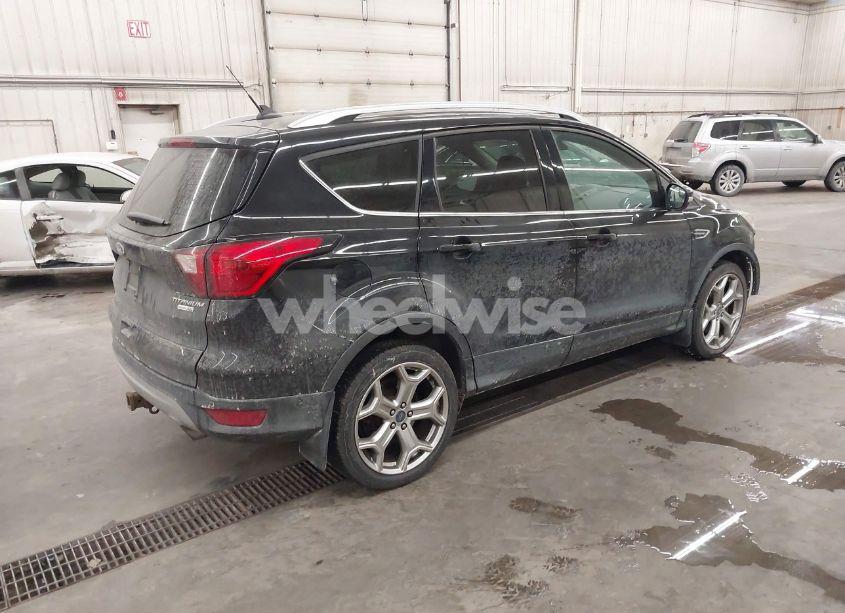 Photo 4 of 2019 Ford Escape TITANIUM (VIN 1FMCU9J99KUC04466)