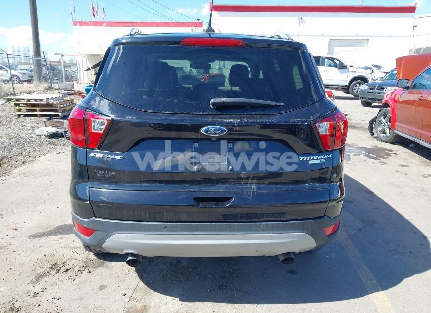 Photo 17 of 2019 Ford Escape TITANIUM (VIN 1FMCU9J99KUC44157)