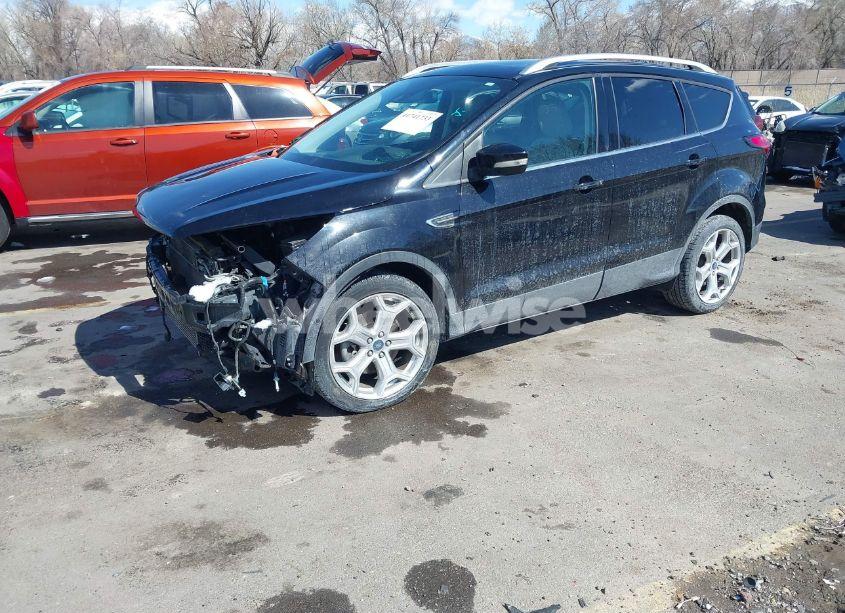 Photo 2 of 2019 Ford Escape TITANIUM (VIN 1FMCU9J99KUC44157)