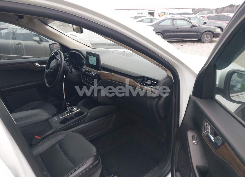 Photo 5 of 2020 Ford Escape TITANIUM (VIN 1FMCU9J99LUA39729)