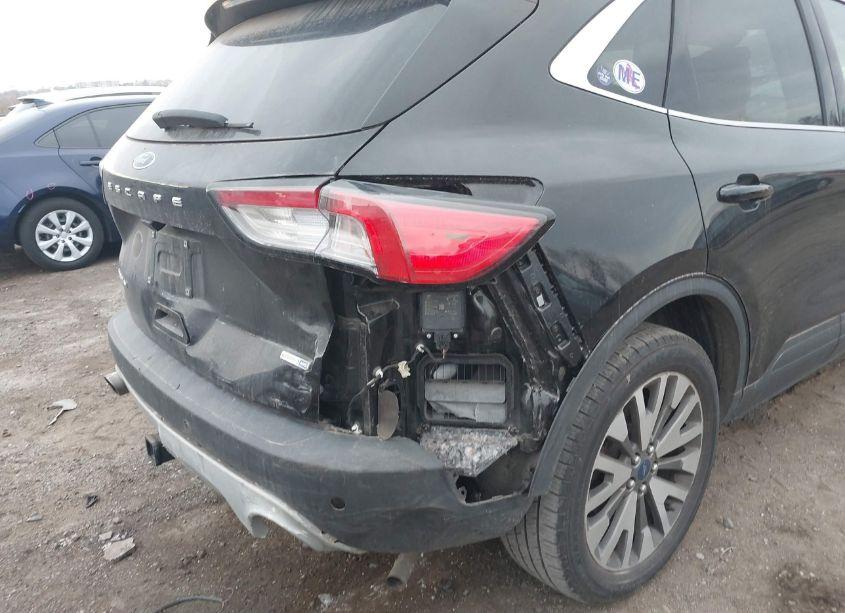 Photo 6 of 2020 Ford Escape TITANIUM (VIN 1FMCU9J99LUB16633)