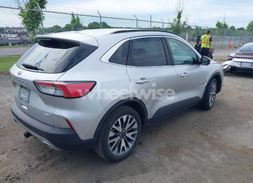 Photo 4 of 2020 Ford Escape TITANIUM (VIN 1FMCU9J99LUB45758)