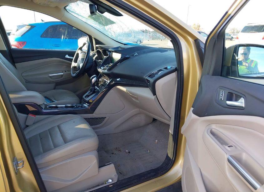 Photo 5 of 2014 Ford Escape TITANIUM (VIN 1FMCU9J9XEUD51142)