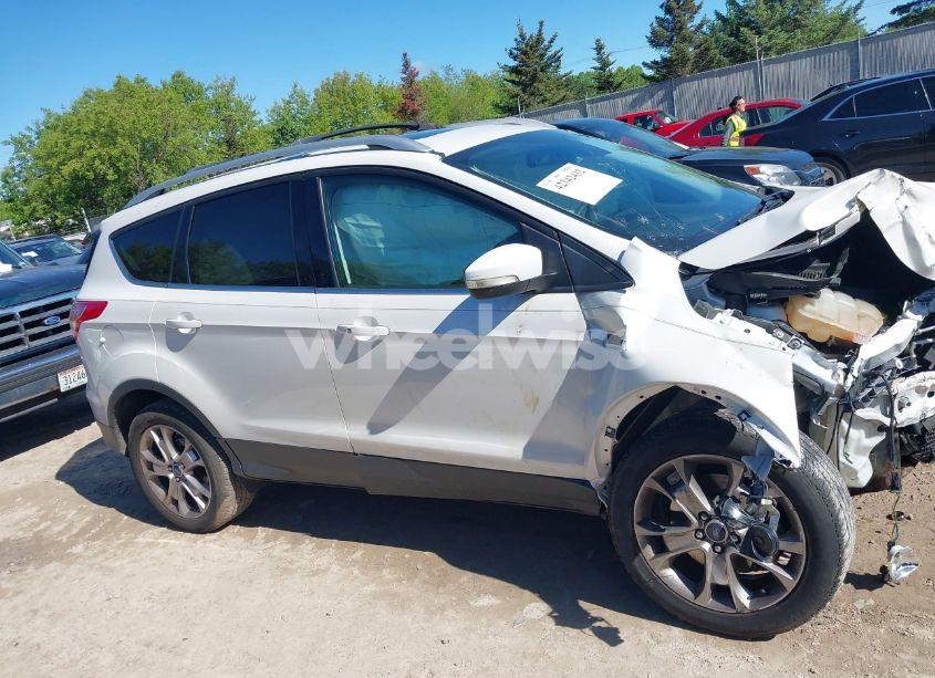 Photo 13 of 2015 Ford Escape TITANIUM (VIN 1FMCU9J9XFUA35967)