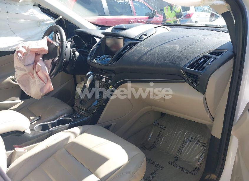 Photo 5 of 2015 Ford Escape TITANIUM (VIN 1FMCU9J9XFUA35967)