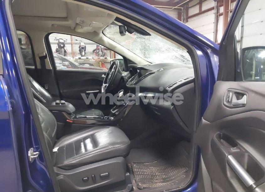 Photo 5 of 2015 Ford Escape TITANIUM (VIN 1FMCU9J9XFUA50646)