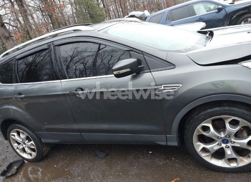 Photo 13 of 2016 Ford Escape TITANIUM (VIN 1FMCU9J9XGUB31776)