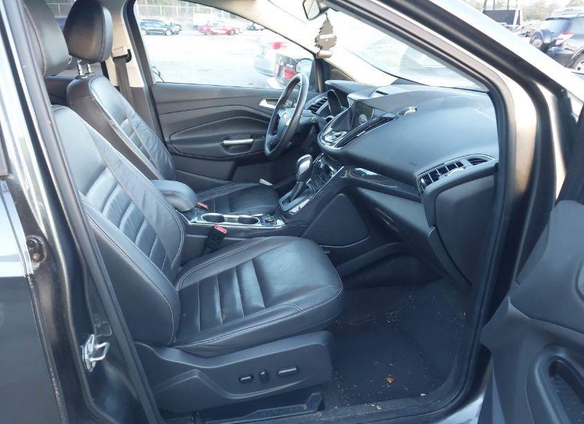 Photo 5 of 2016 Ford Escape TITANIUM (VIN 1FMCU9J9XGUB85935)