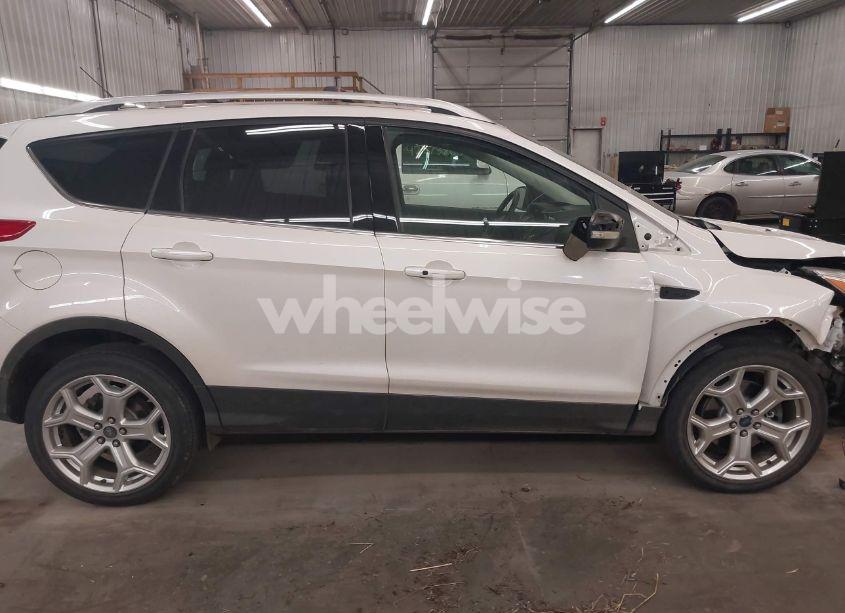 Photo 14 of 2016 Ford Escape TITANIUM (VIN 1FMCU9J9XGUC48953)