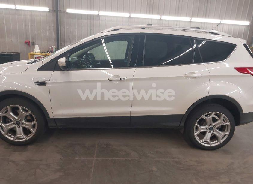 Photo 15 of 2016 Ford Escape TITANIUM (VIN 1FMCU9J9XGUC48953)