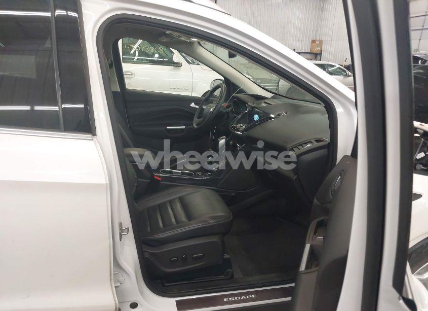 Photo 5 of 2016 Ford Escape TITANIUM (VIN 1FMCU9J9XGUC48953)