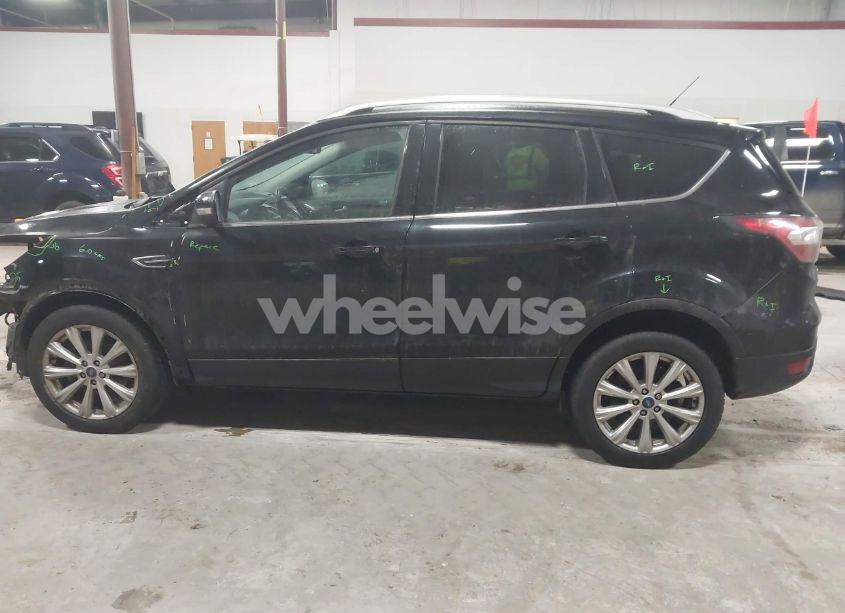 Photo 14 of 2017 Ford Escape TITANIUM (VIN 1FMCU9J9XHUB51401)