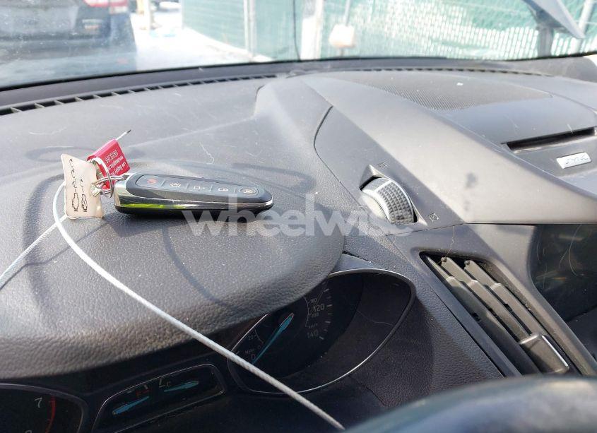 Photo 11 of 2017 Ford Escape TITANIUM (VIN 1FMCU9J9XHUD07758)