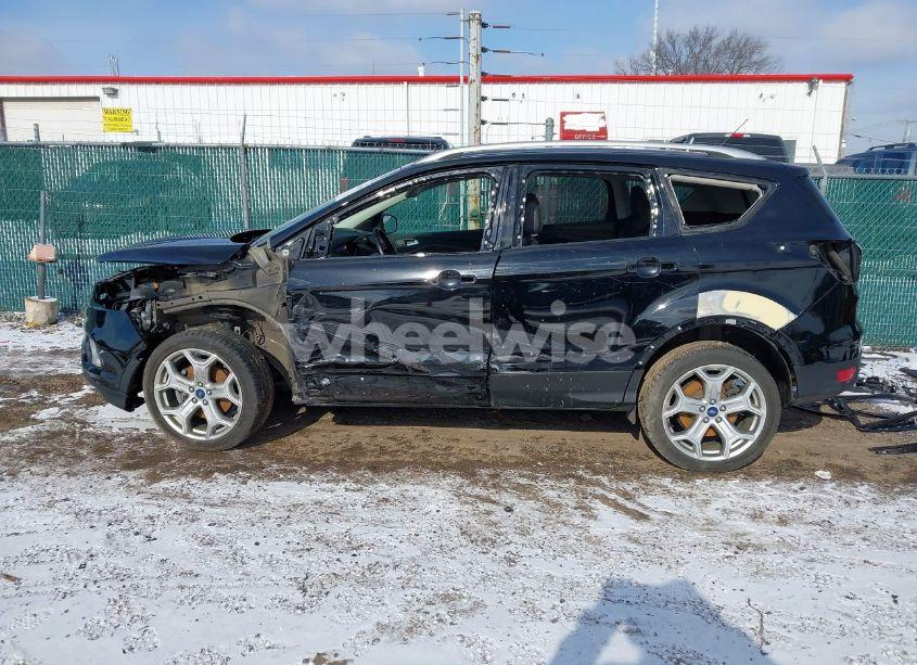 Photo 15 of 2017 Ford Escape TITANIUM (VIN 1FMCU9J9XHUD07758)