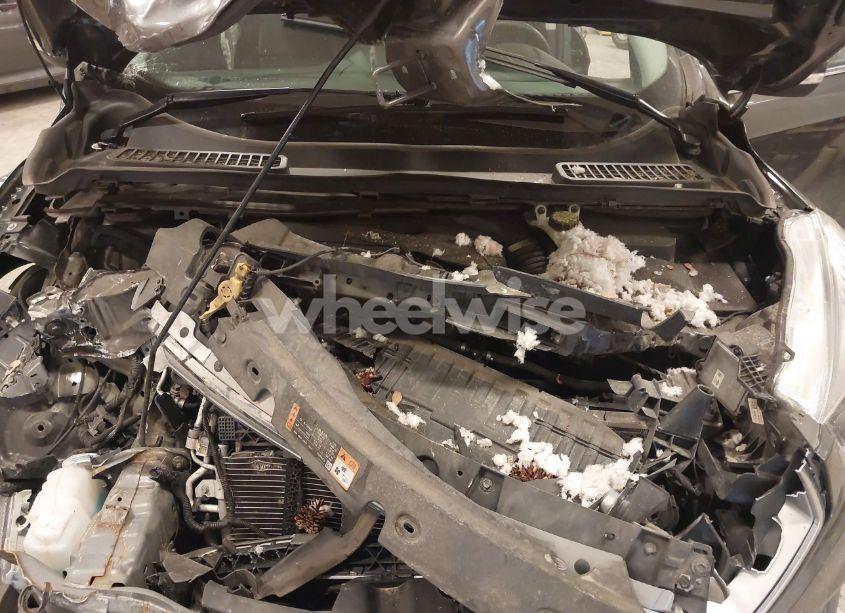 Photo 10 of 2017 Ford Escape TITANIUM (VIN 1FMCU9J9XHUD37682)