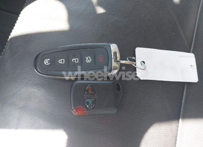 Photo 11 of 2017 Ford Escape TITANIUM (VIN 1FMCU9J9XHUD76420)