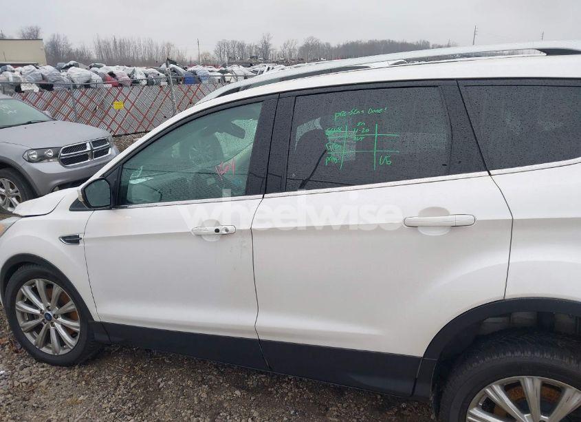 Photo 14 of 2017 Ford Escape TITANIUM (VIN 1FMCU9J9XHUD84145)