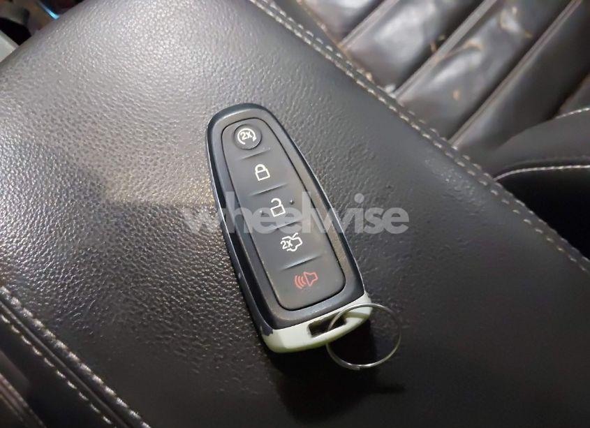 Photo 11 of 2017 Ford Escape TITANIUM (VIN 1FMCU9J9XHUE80924)