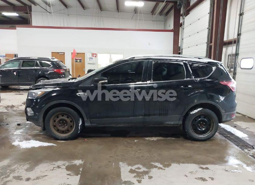 Photo 14 of 2017 Ford Escape TITANIUM (VIN 1FMCU9J9XHUE80924)
