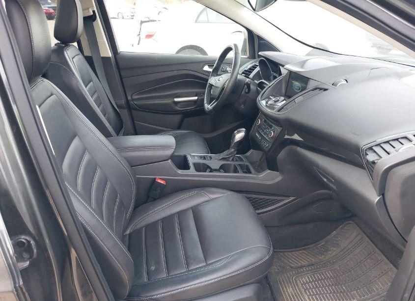 Photo 5 of 2019 Ford Escape TITANIUM (VIN 1FMCU9J9XKUA69031)