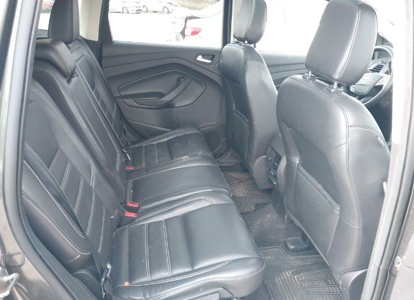 Photo 8 of 2019 Ford Escape TITANIUM (VIN 1FMCU9J9XKUA69031)