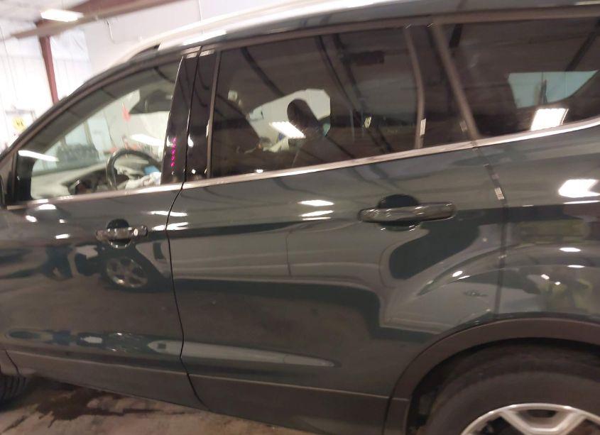 Photo 14 of 2019 Ford Escape TITANIUM (VIN 1FMCU9J9XKUB58825)