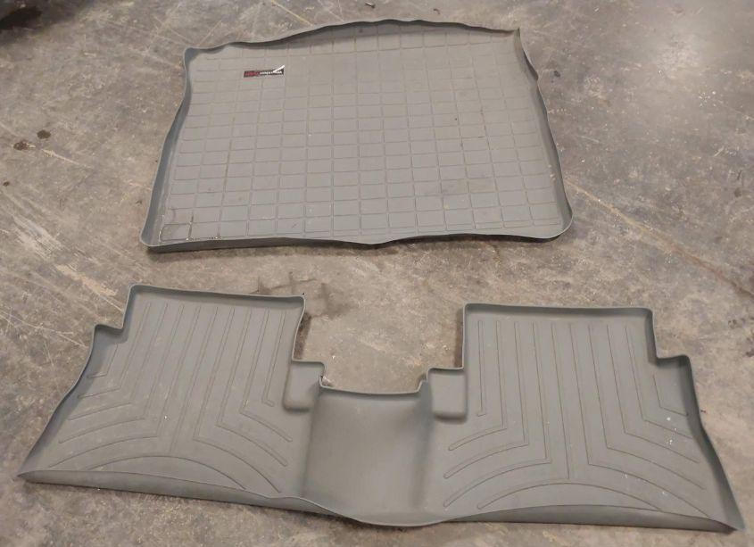 Photo 18 of 2019 Ford Escape TITANIUM (VIN 1FMCU9J9XKUB58825)