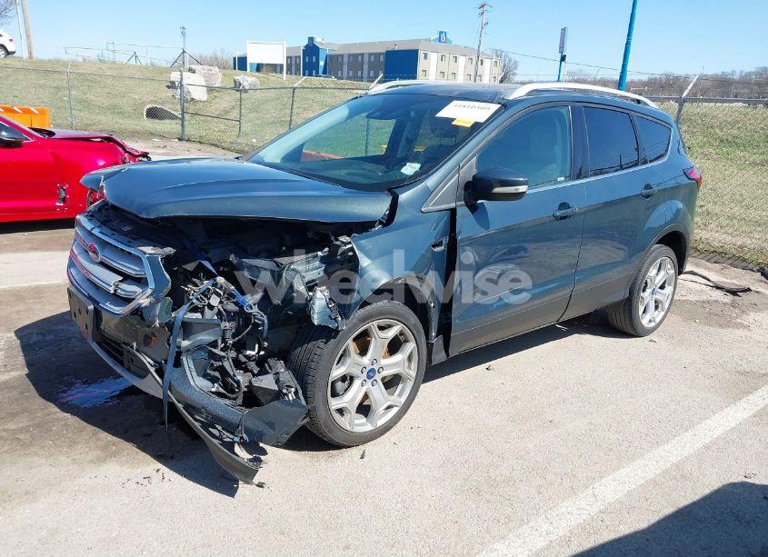 Photo 2 of 2019 Ford Escape TITANIUM (VIN 1FMCU9J9XKUC26167)