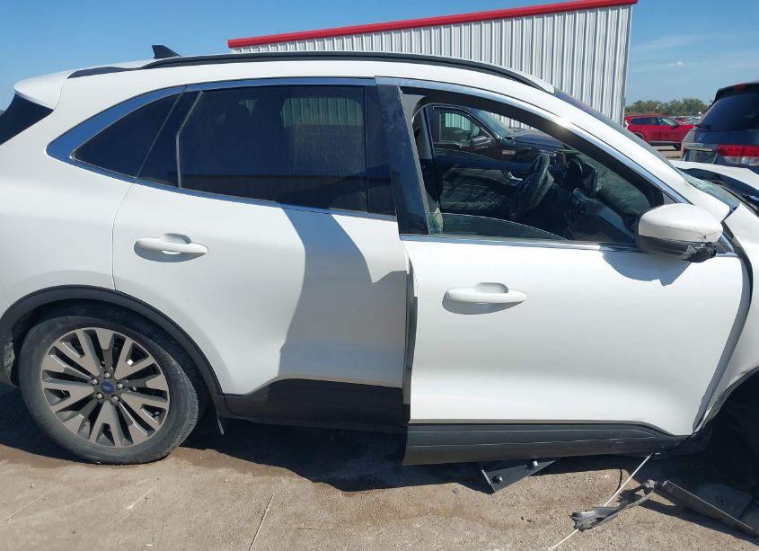 Photo 13 of 2021 Ford Escape TITANIUM (VIN 1FMCU9J9XMUA78878)