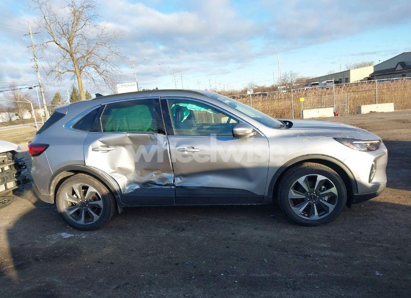 Photo 13 of 2023 Ford Escape PLATINUM (VIN 1FMCU9JA3PUA71771)