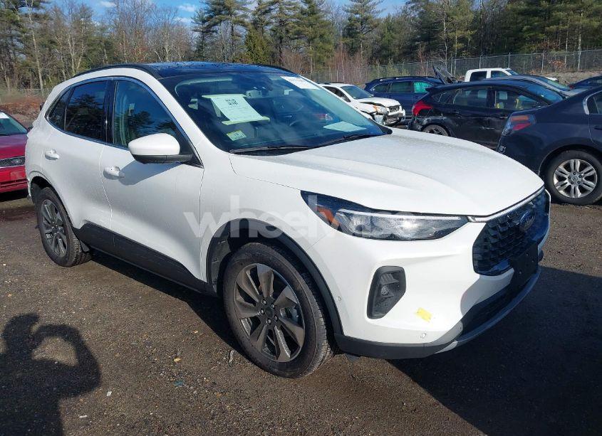 2024 Ford Escape PLATINUM (VIN 1FMCU9JA4RUB23797) main photo