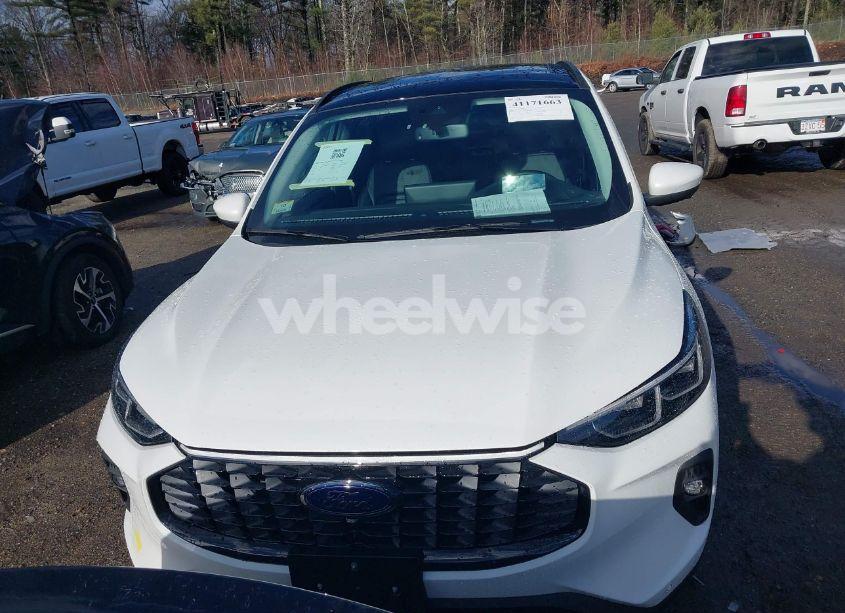 Photo 13 of 2024 Ford Escape PLATINUM (VIN 1FMCU9JA4RUB23797)