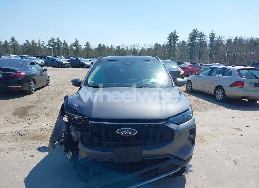 Photo 12 of 2024 Ford Escape PLATINUM (VIN 1FMCU9JA5RUA93063)