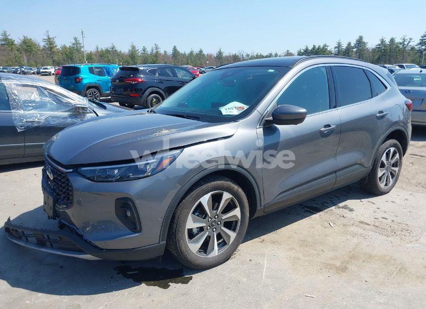 Photo 2 of 2024 Ford Escape PLATINUM (VIN 1FMCU9JA5RUA93063)