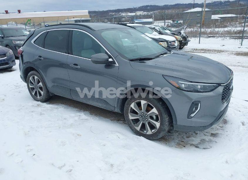 2023 Ford Escape PLATINUM (VIN 1FMCU9JA7PUA71563) main photo
