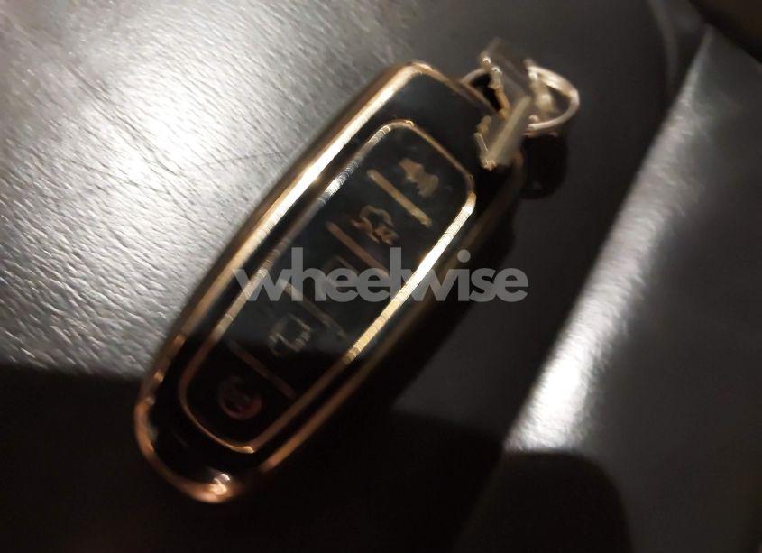 Photo 11 of 2017 Ford Escape TITANIUM (VIN 1FMCU9JD0HUD92713)